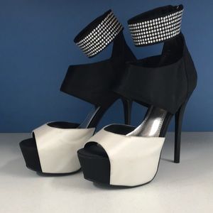 Black, White and bling!!!